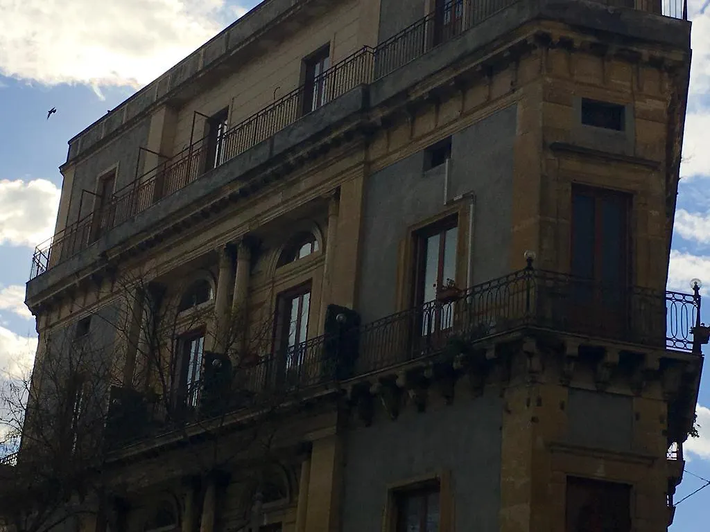 Bed & Breakfast Platamone Rooms CTA