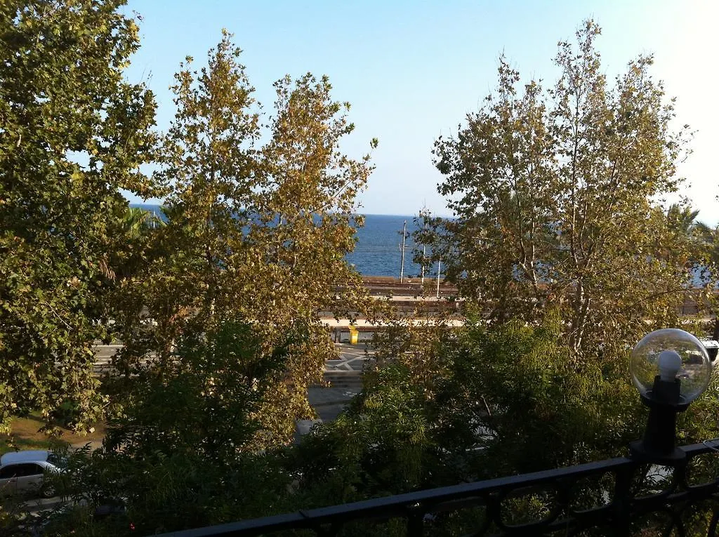 Platamone Rooms CTA Bed & Breakfast